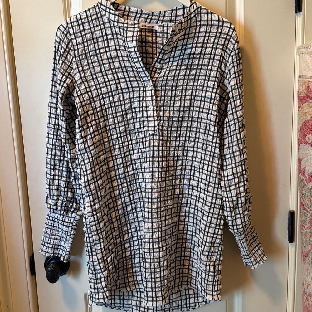 Steve Madden Black and White Plaid Tunic/Shirtdress